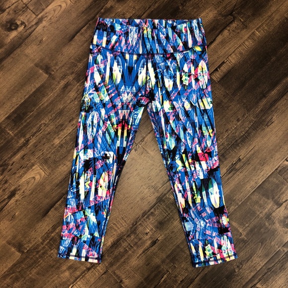Fabletics “Solar Capri” - Picture 2 of 4